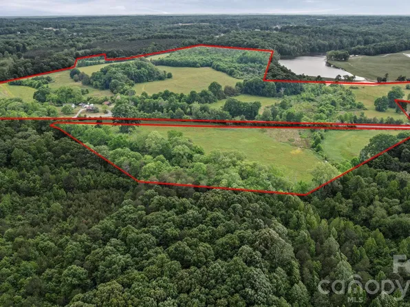 1207 Ramseur Rd, Bessemer City, NC 28016