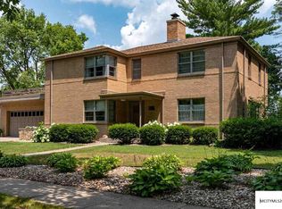 515 S Vermont Ave, Mason City, IA 50401