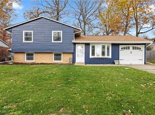 4860 Mapleview Dr, Vermilion, OH 44089