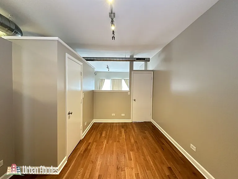 6830 N Sheridan Rd #305 — Photo 13
