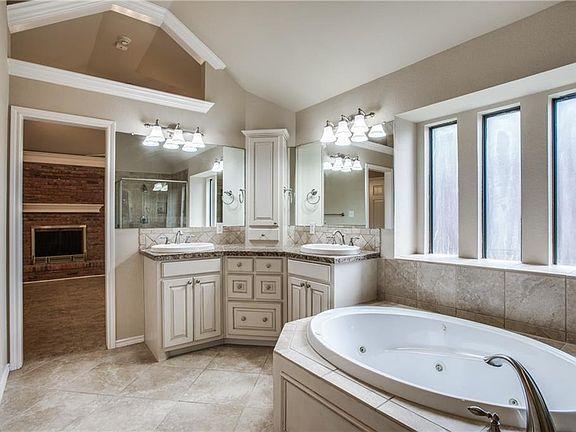 5th image of 18607 Sagewood Dr