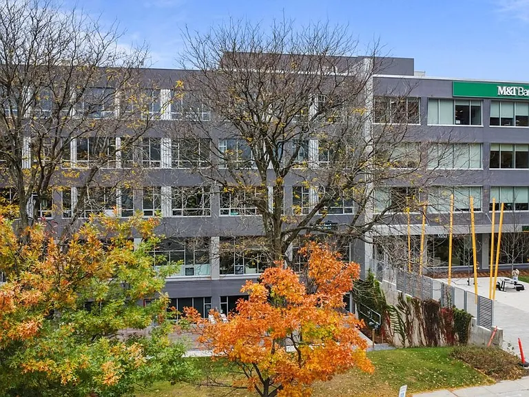 77 Residences — Photo 15