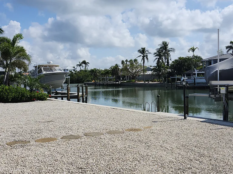 1666 Sabal Palm Dr — Photo 20