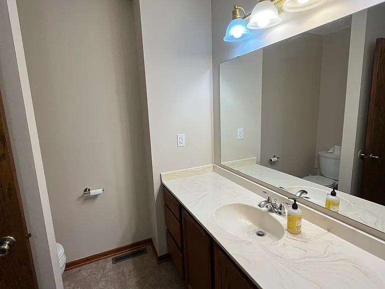 7017 Polaris Ln N — Photo 15