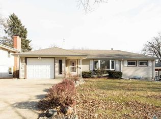 2204 S Blauvelt Ave, Sioux Falls, SD 57105