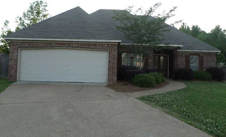 1st image of 106 Glenrose Ct