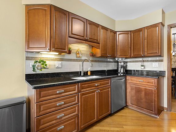 5th image of 7800 W Foresthill Ln APT 304C