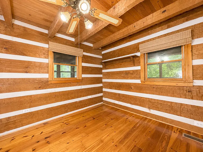 182 Sandy Ridge Rd — Photo 16