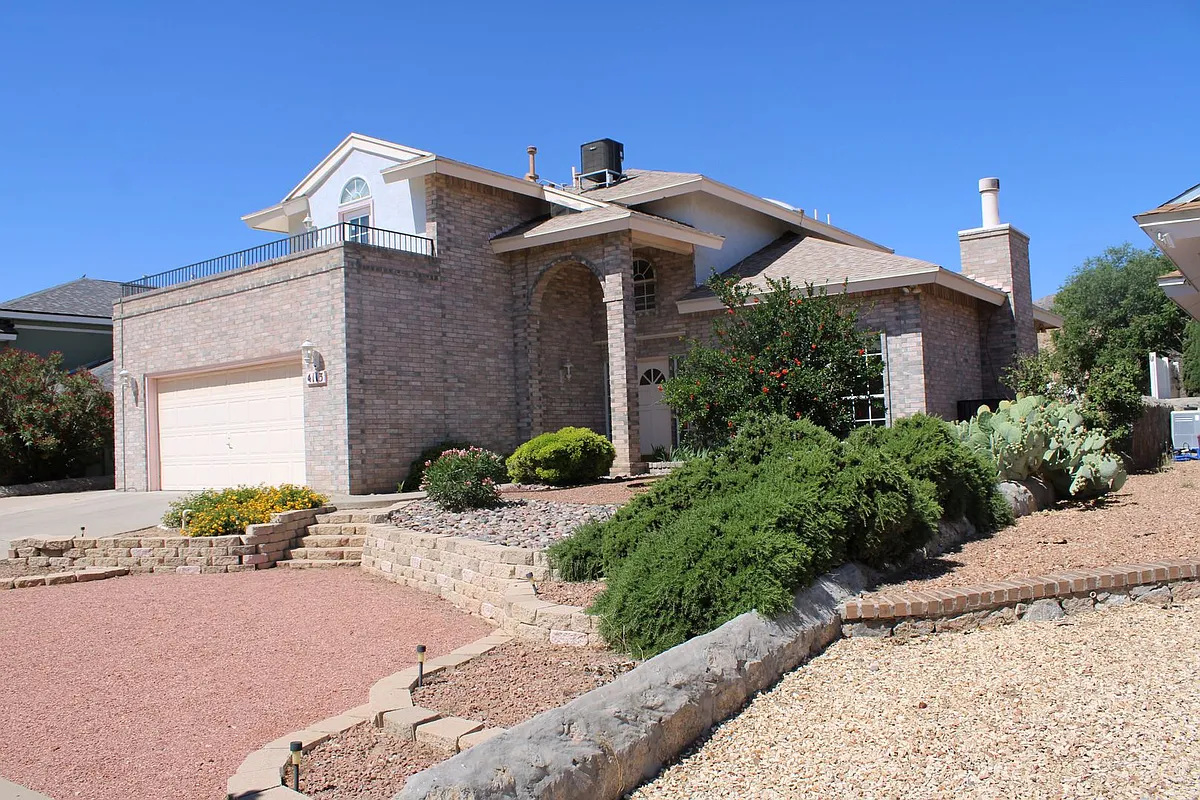 Building Photo - 4113 Loma Rosada Dr