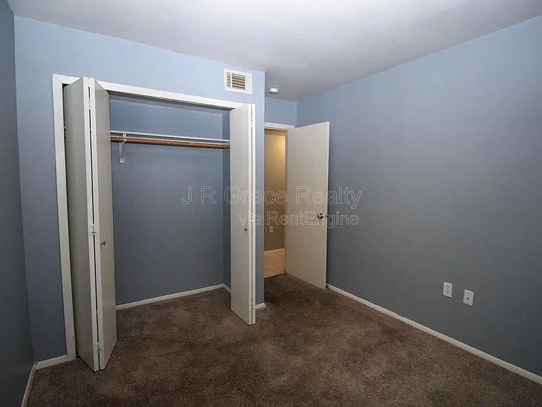1500 Lake Shore Dr #201 — Photo 11