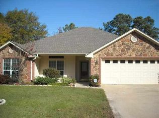 505 Woodhaven St, White Oak, TX 75693