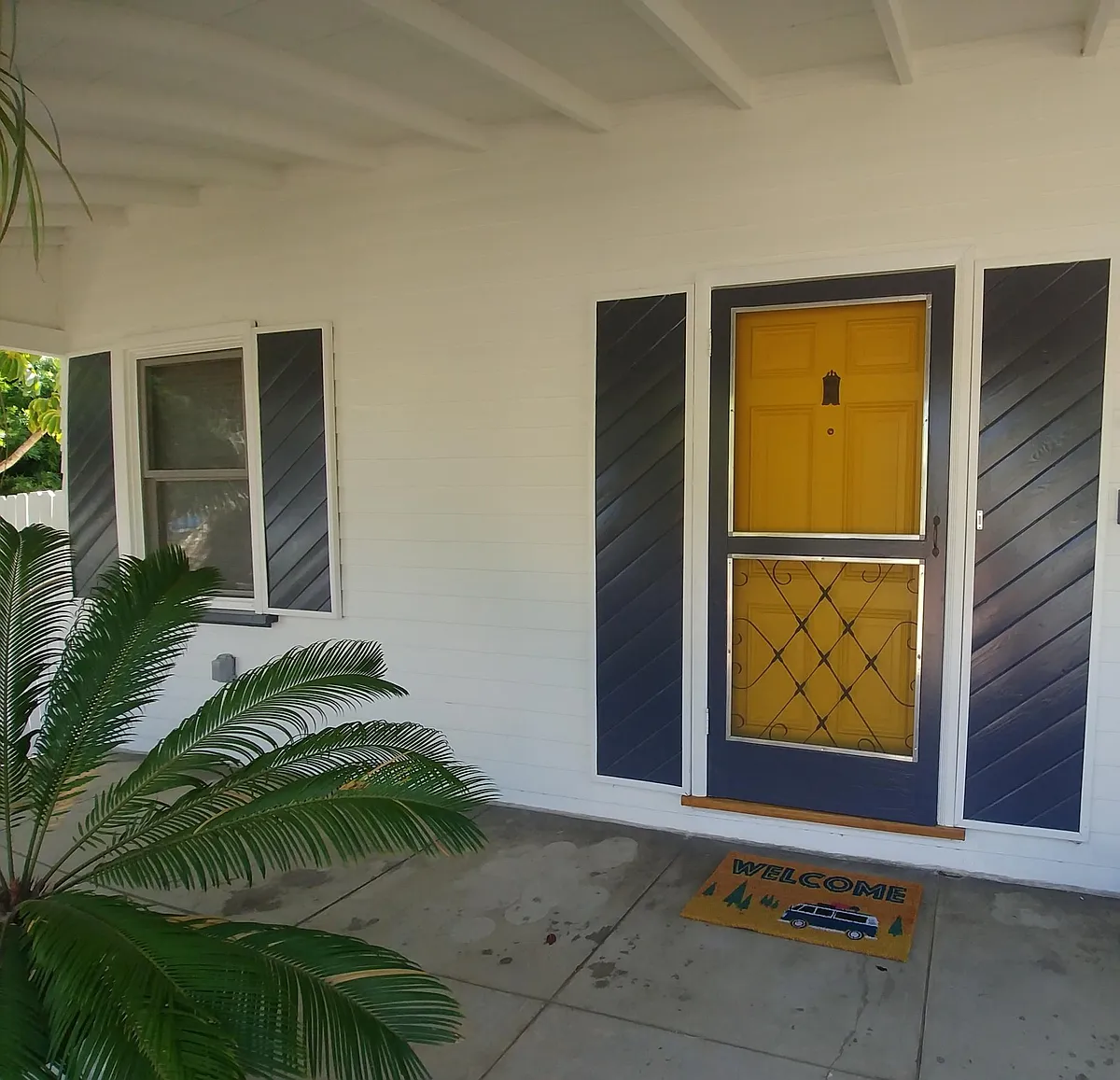 Building Photo - 3555 Colonial Ave #1