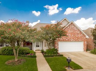 2436 Saint Regis Dr, Baton Rouge, LA 70816