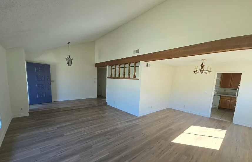 4 bed, 1826 sqft, $3,895 — Photo 2