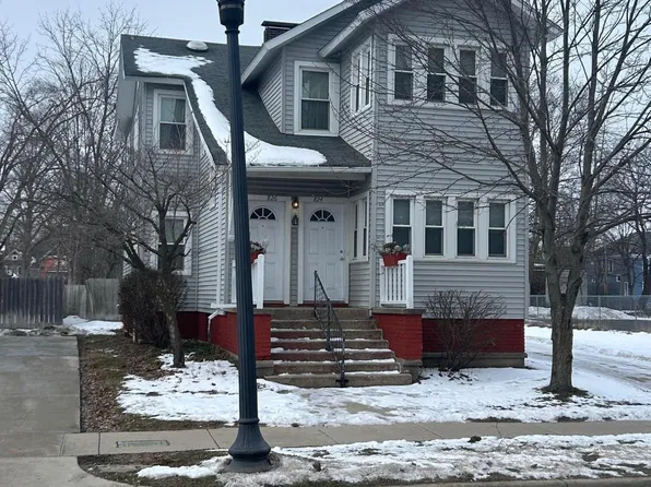 824 & 826 S Burdick St, Kalamazoo, MI 49001