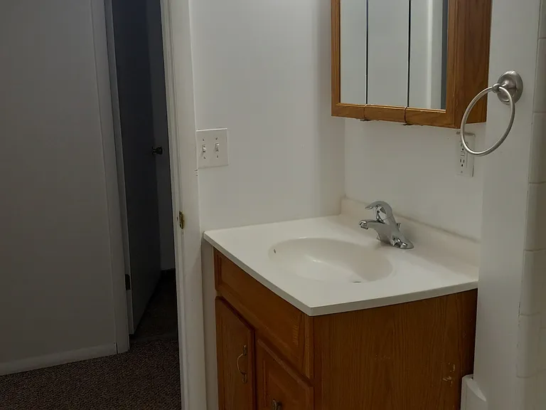 View # 2 of full bathroom, looking into hallway