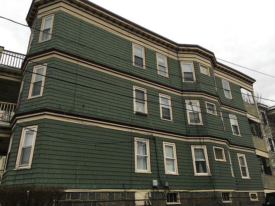 2nd image of 334 Centre St