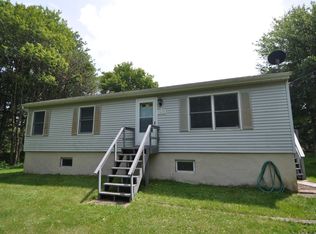 20 Pocahontas Ln, Albrightsville, PA 18210