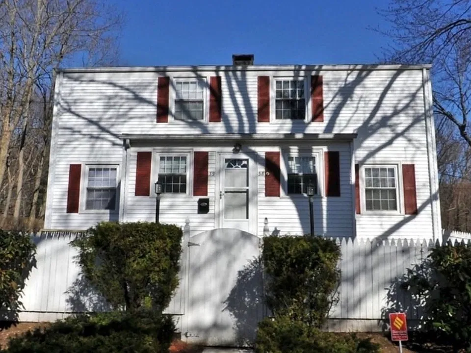 38 Hilltop Rd #1