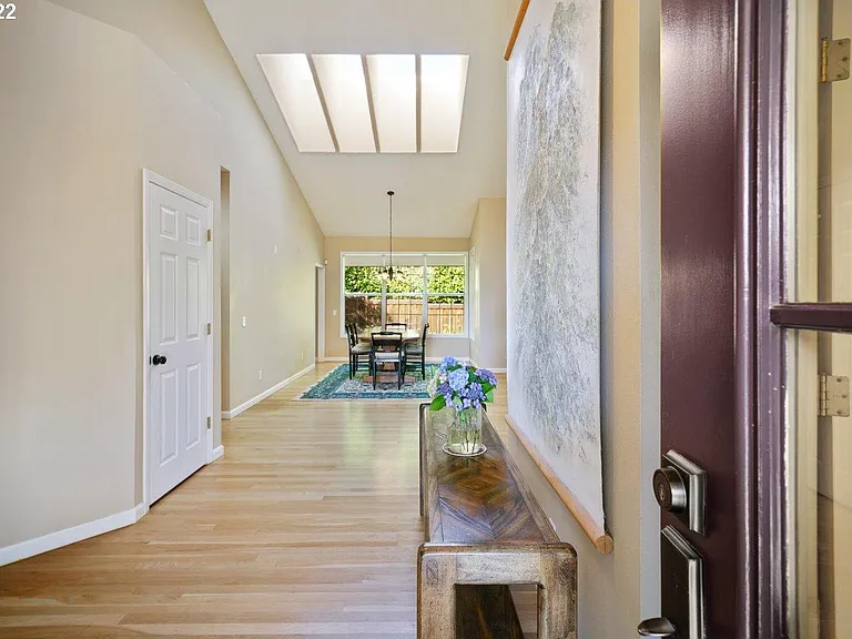 15443 SW Meadowlark Ct — Photo 2