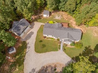 121 Doctor Purdy Rd, La Crosse, VA 23950