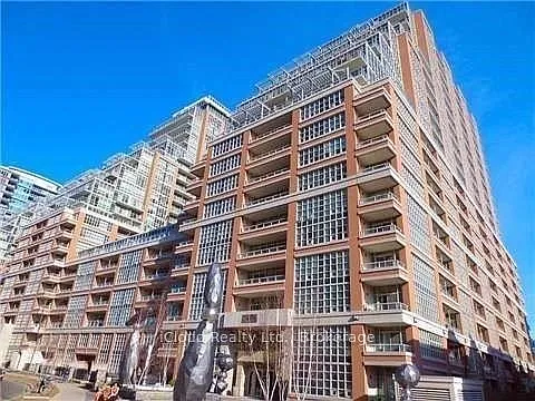 65 E Liberty St #519