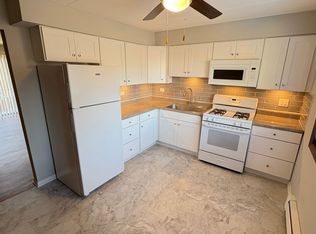 13025 Wood St #B2, Blue Island, IL 60406