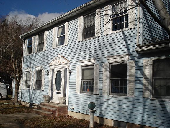 5th image of 34 Snyder St