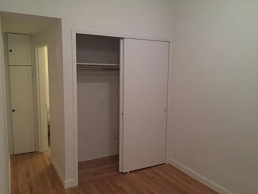 Rented by Acacia Realty | media 20