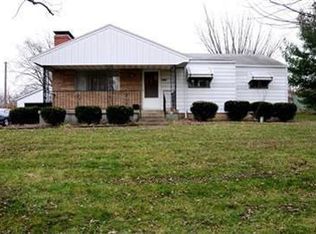 3204 Butternut Dr, Fairborn, OH 45324