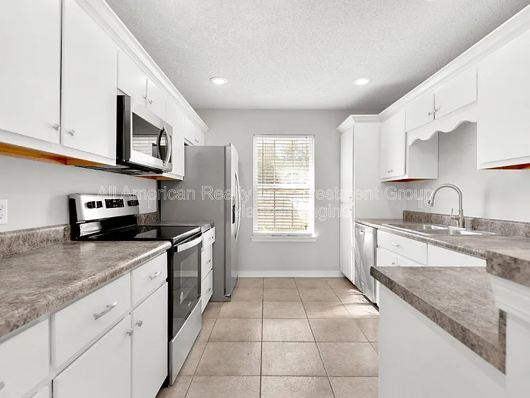 648 Alysheba Dr — Photo 4