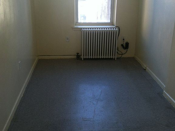 3rd image of 1410 E 66th St