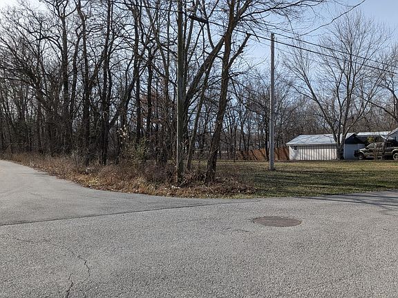5th image of 000 W Clinton Street