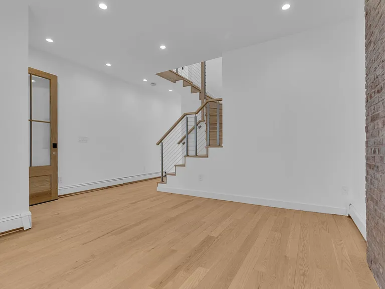 23 Haynes St — Photo 12