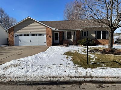 1458 Erickson Dr, Hastings, MN, 55033