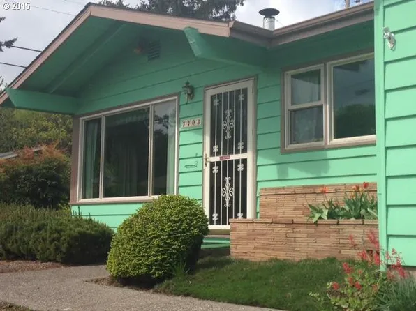 7703 SE Harrison St, Portland, OR 97215