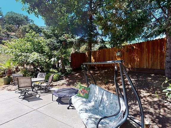 5th image of 6 Lookout Ct