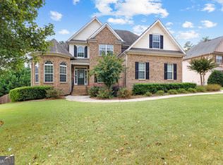 200 Susan Ln, Fayetteville, GA 30215