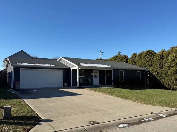 903 S Creek Dr E, Greensburg, IN 47240
