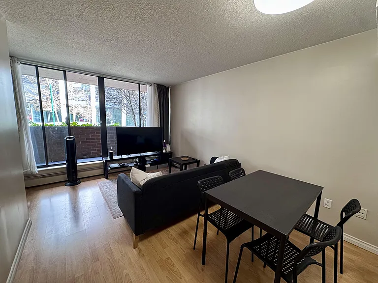 950 Drake St #103 — Photo 2