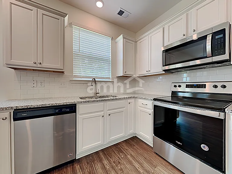 281 Bering Ln — Photo 3