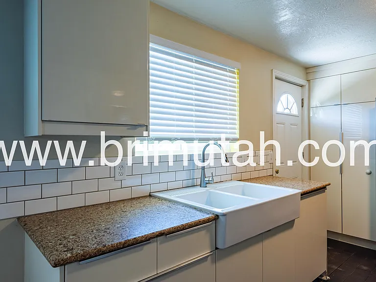 1313 E 8425 S — Photo 5