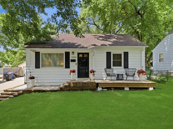 1504 61st St, Des Moines, IA 50311