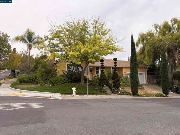 1020 Andrews Dr, Martinez, CA 94553