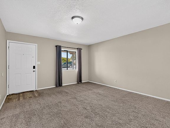 3rd image of 1500 Alamo Ave SE
