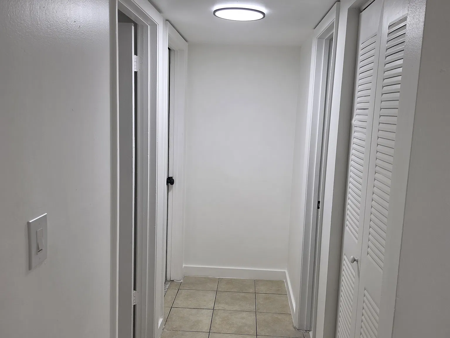 2 bed, 870 sqft, $2,100 — Photo 2