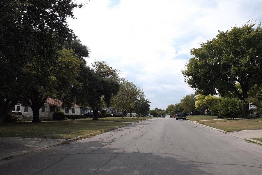 1st image of 510 John Adams Dr
