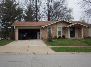 140 Burning Leaf Dr, Saint Peters, MO 63376