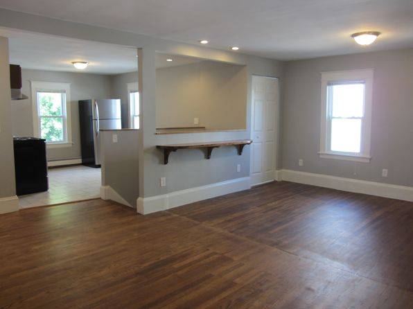 86 Bacon St #201, Biddeford, ME 04005