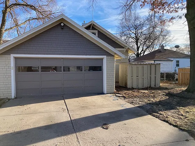 1408 W Koenig St — Photo 15